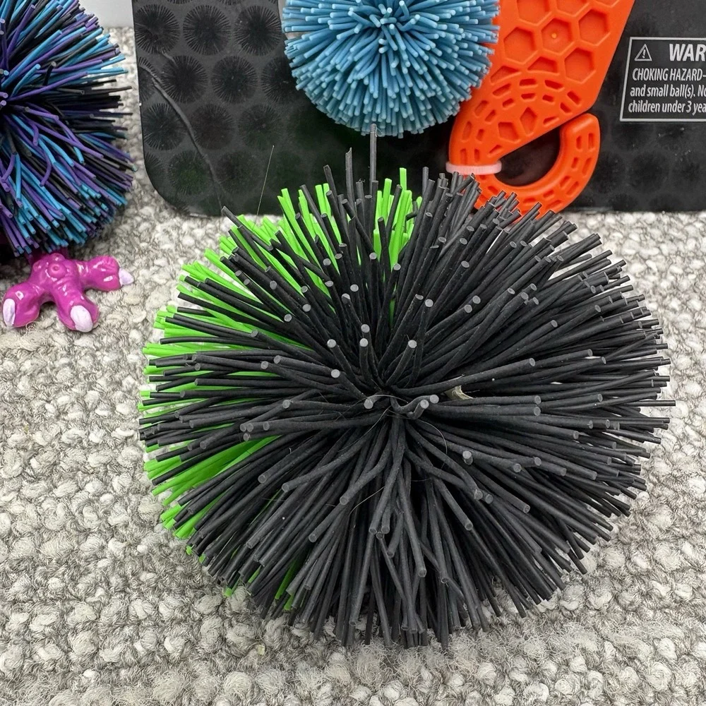 Koosh Ball Set‎ Dinosaurs Tax Plain And Sling Shot Fidget Fun VTG Toys